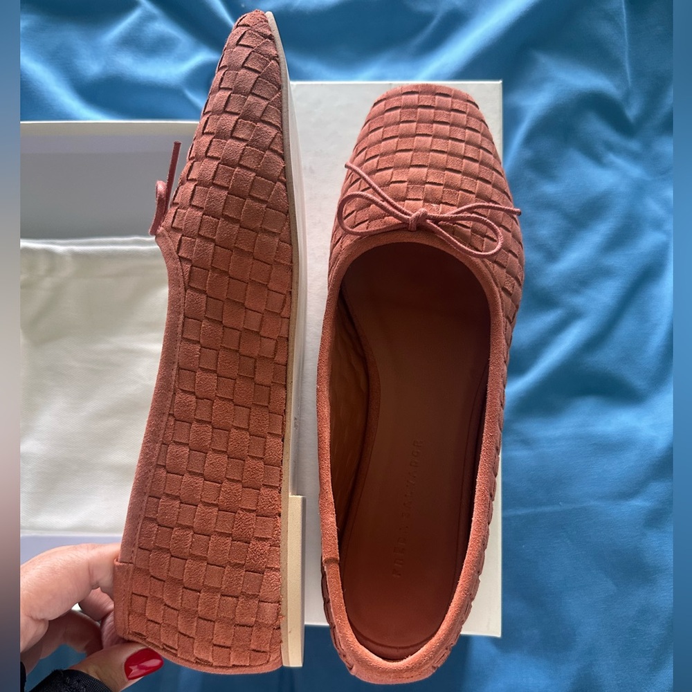 NEW Freda Salvador Jada Flat in Rosewood woven suede - Picture 5 of 8